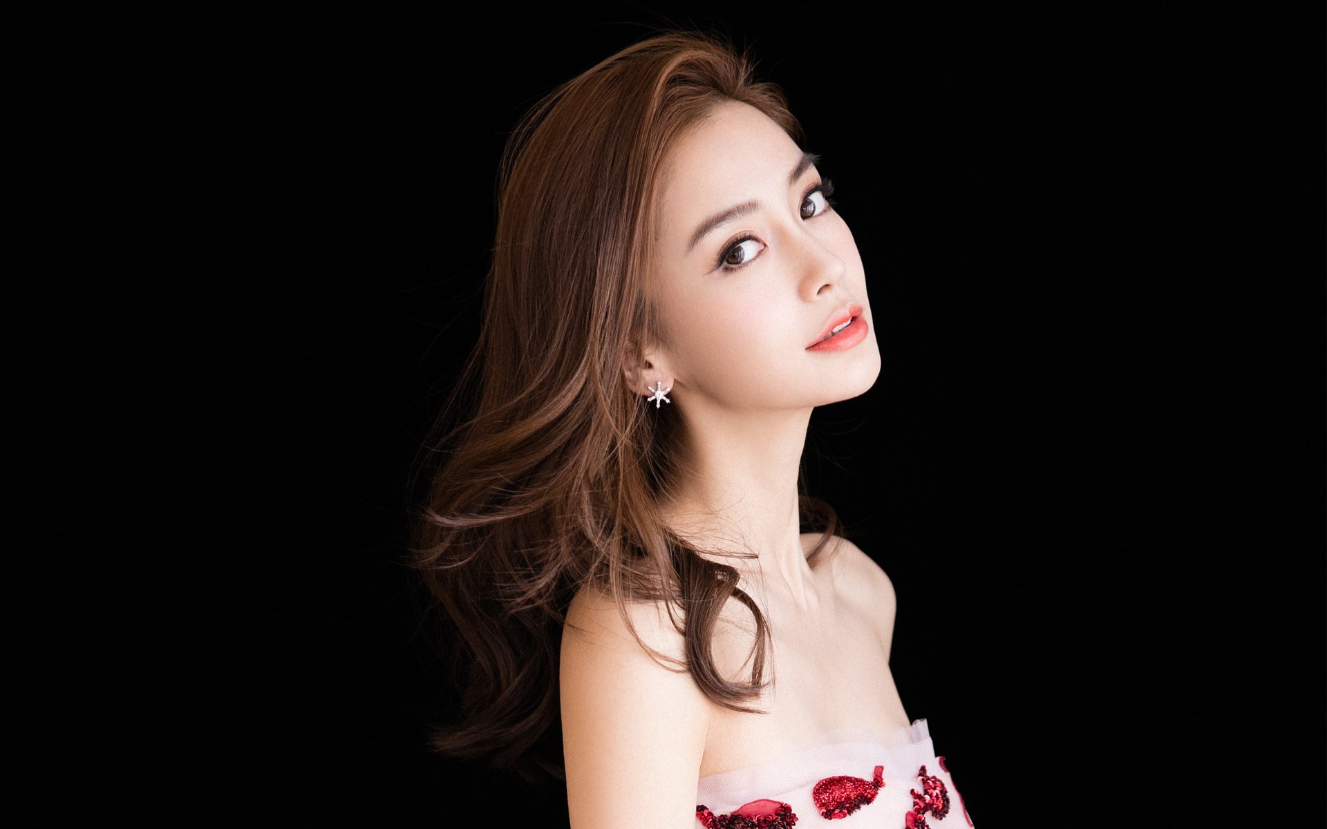 女足联赛技术含量逐年提高，女足水平下降