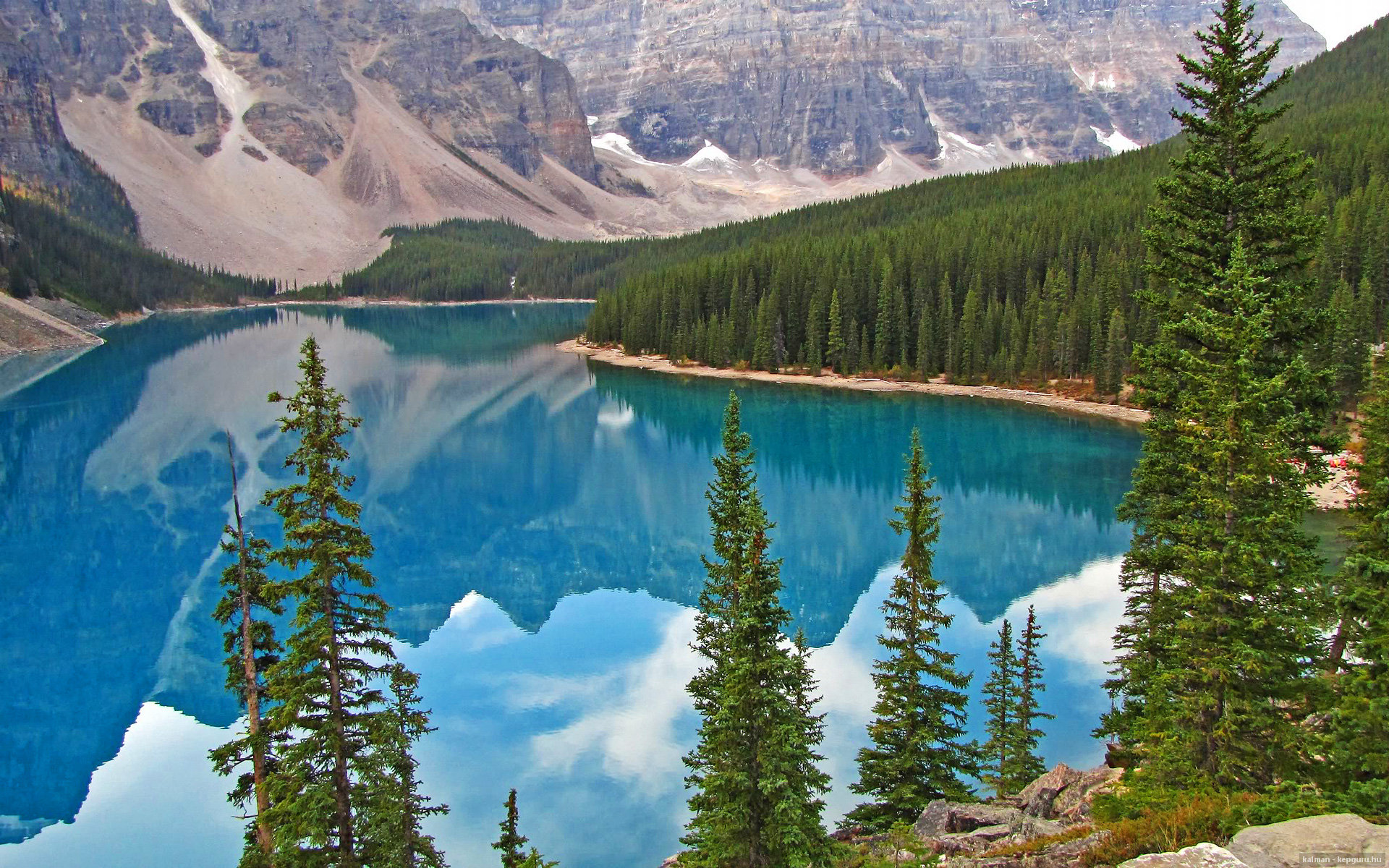 篮彩后卫连续高效,率队击败对手,蓝球后卫的位置和打法