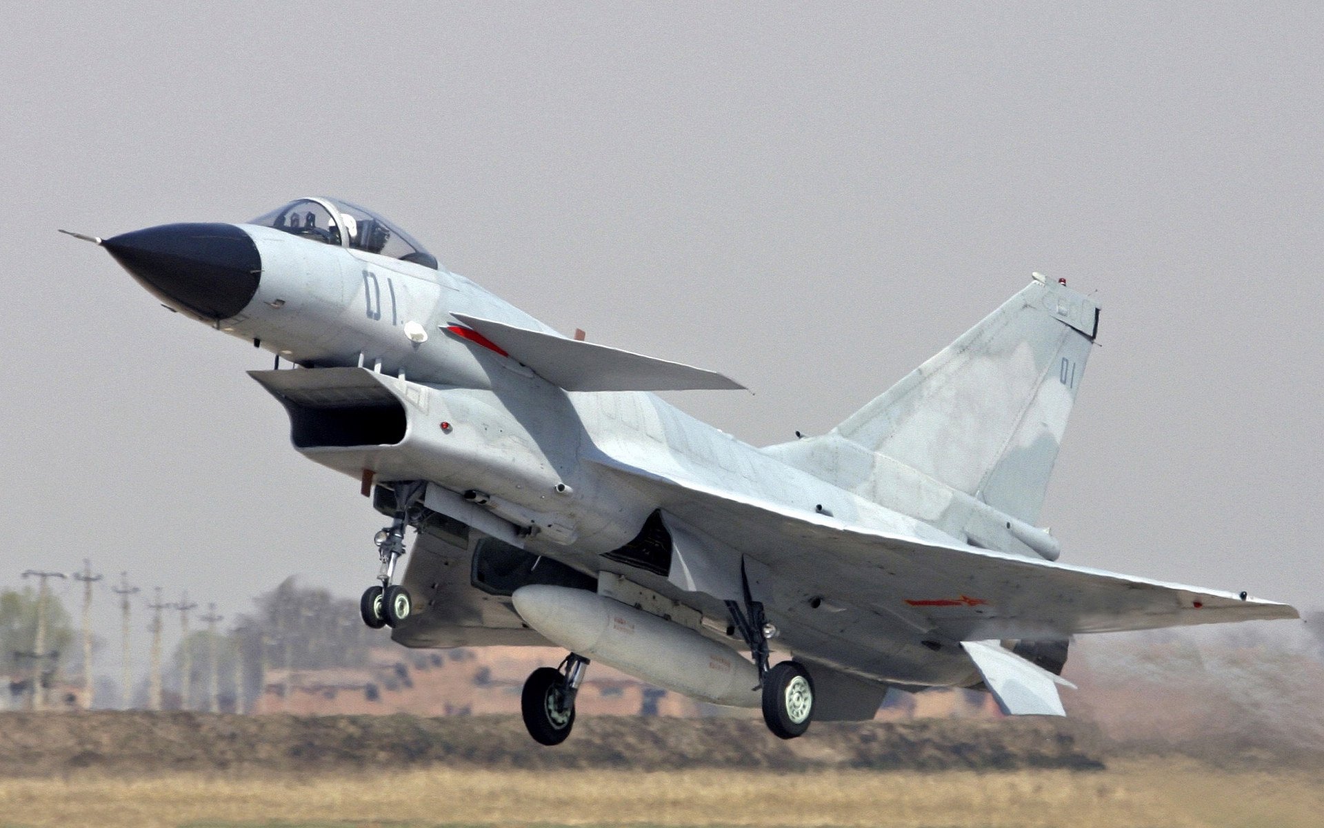 国家队球员积极参与媒体活动展现亲民形象拓宽传播圈层