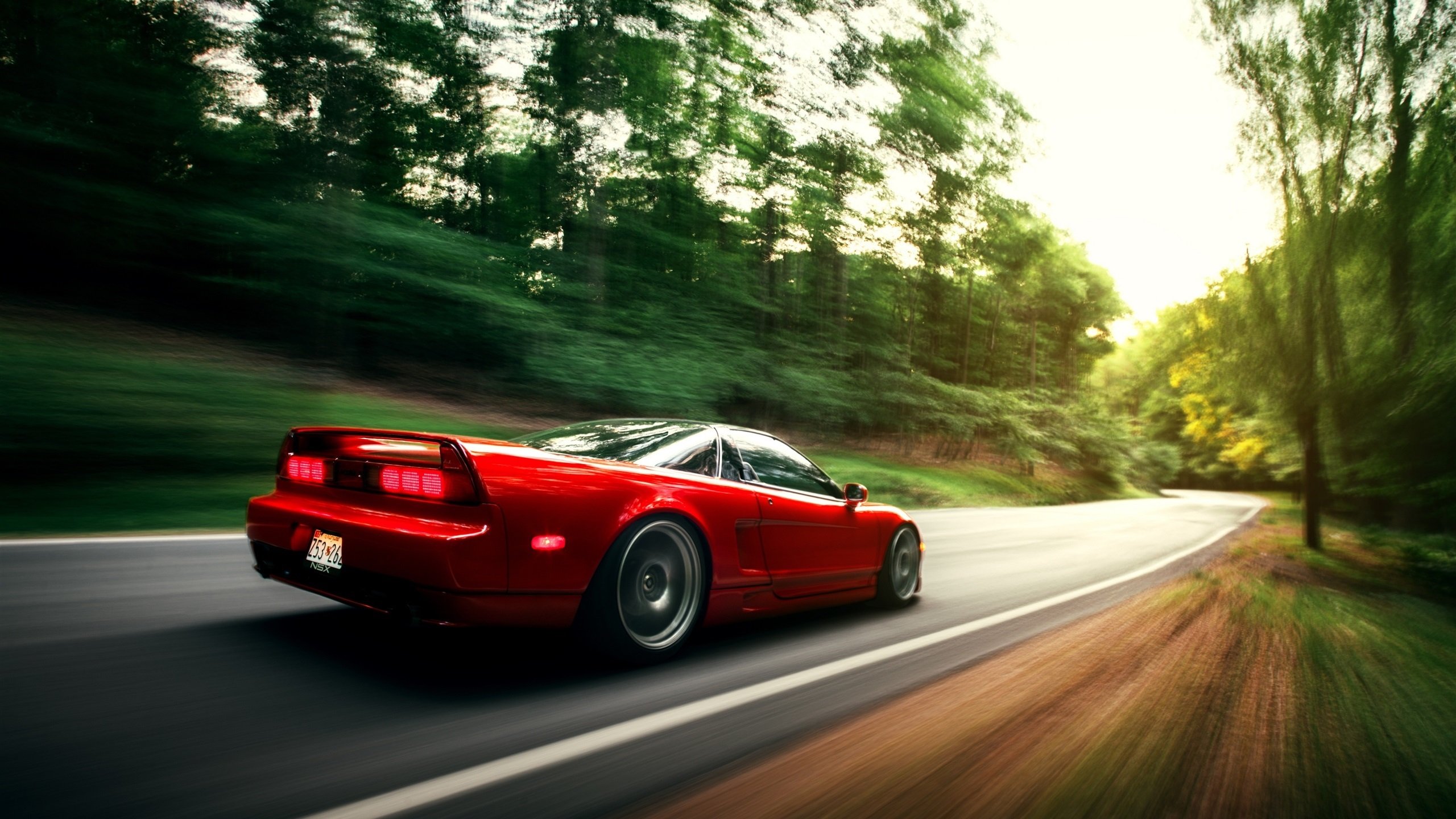 九游9游-李恩：全黑队中场核心，用精准传球和出色防守统治比赛，李恩采访视频